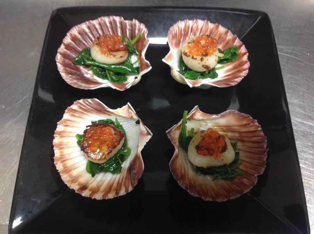 ホテル ザガメズ ハウス メルボルン エクステリア 写真 Scallops with caviar