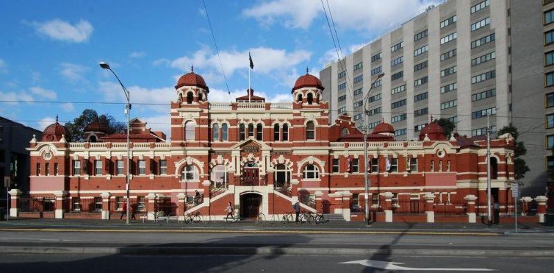 ホテル ザガメズ ハウス メルボルン エクステリア 写真 The former Prahran Fire Station